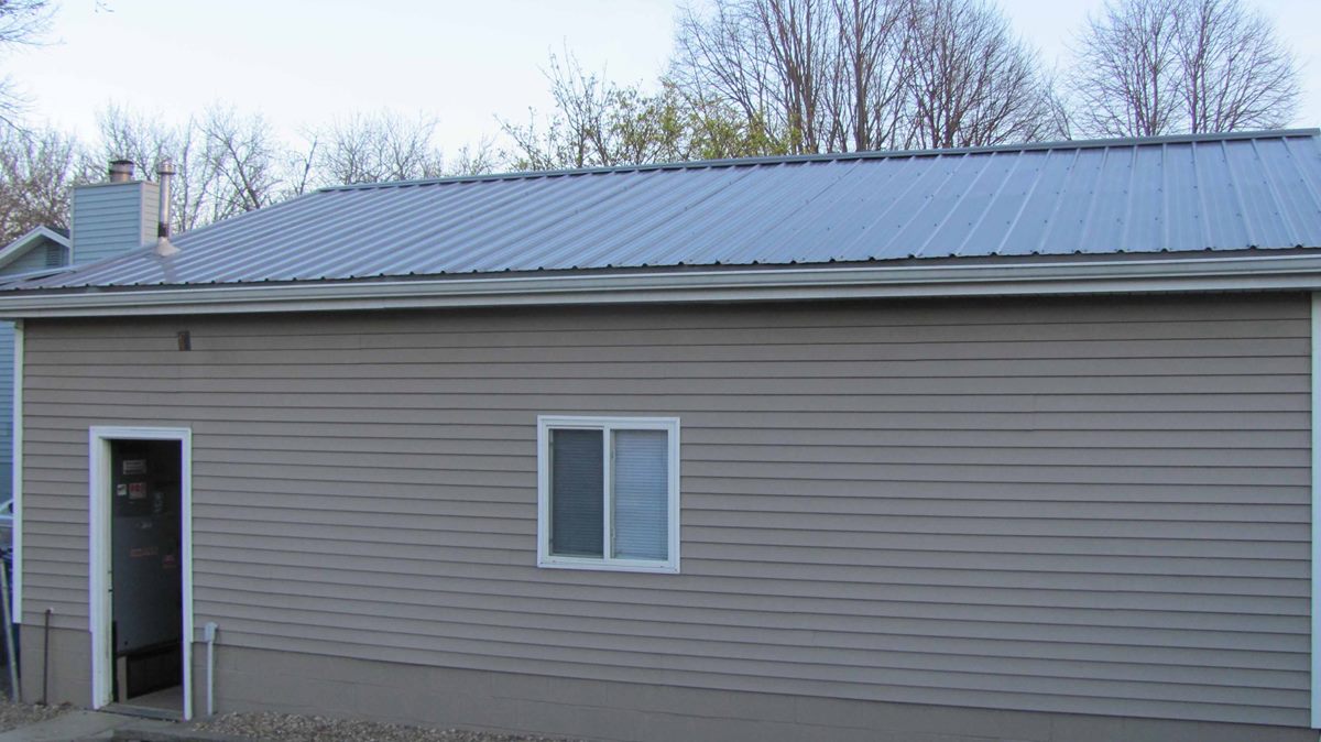 House with Metal Roof from killians Metal Panels 7