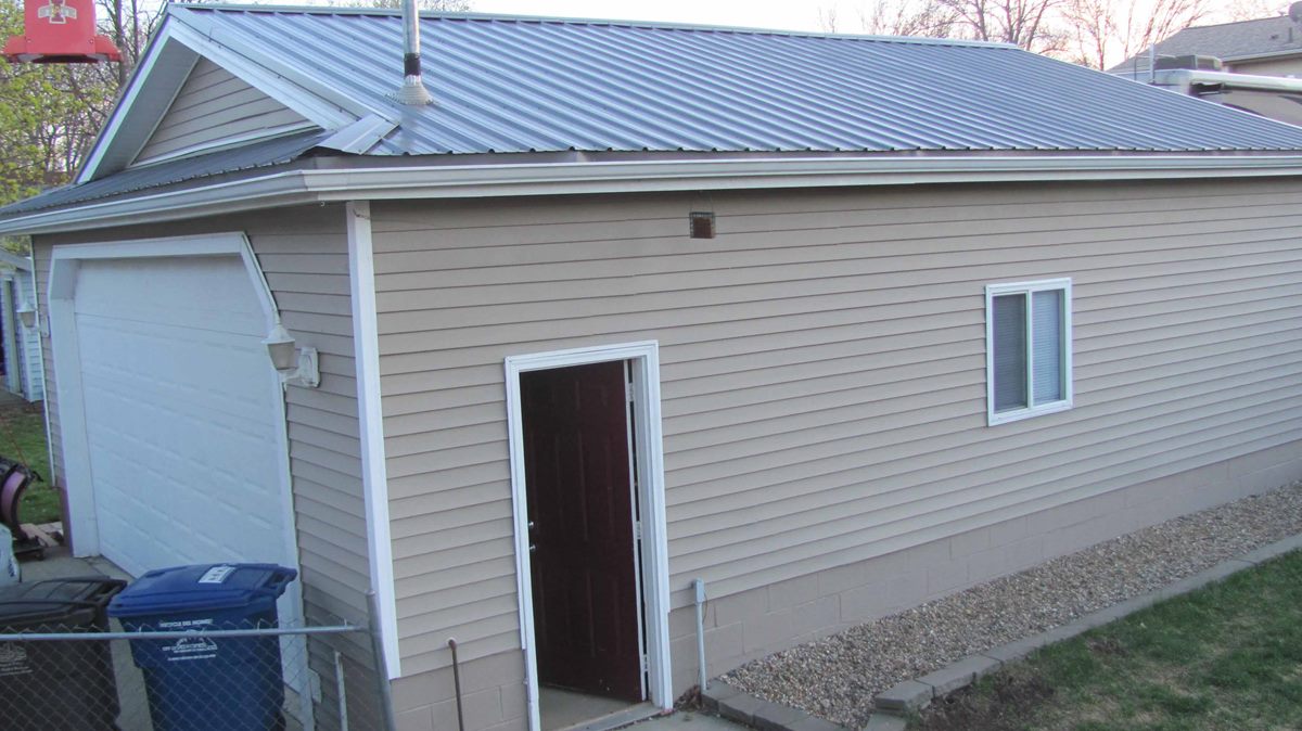 House with Metal Roof from killians Metal Panels 9
